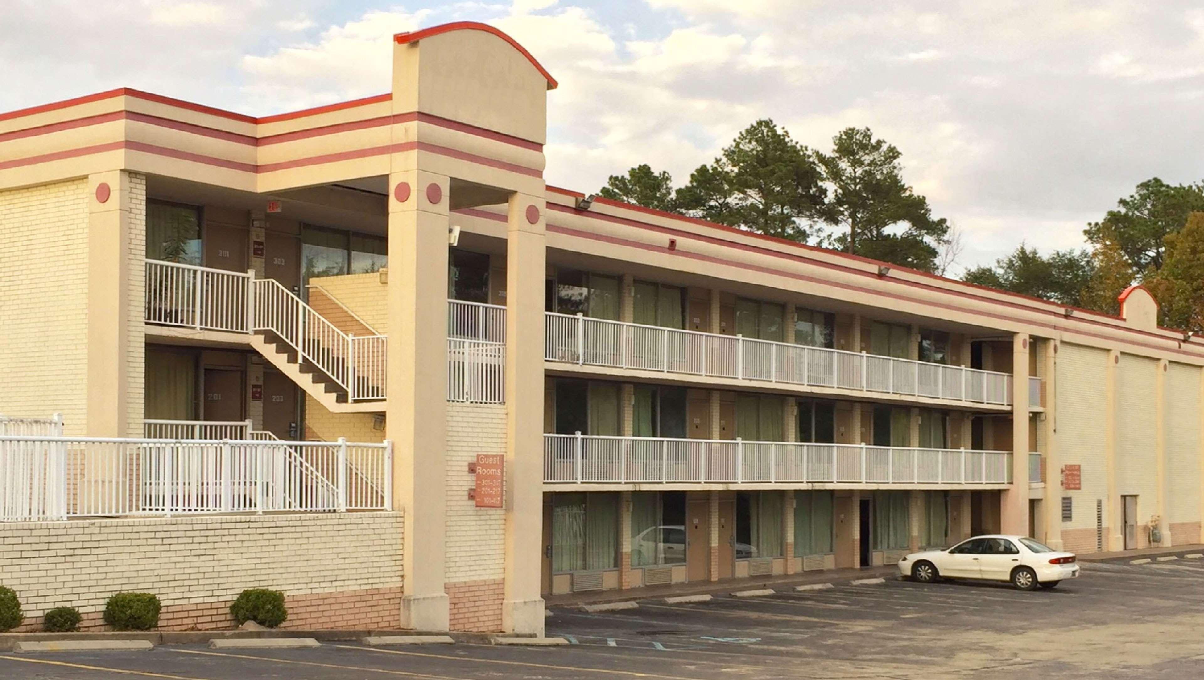 Magnuson Hotel Columbia Esterno foto